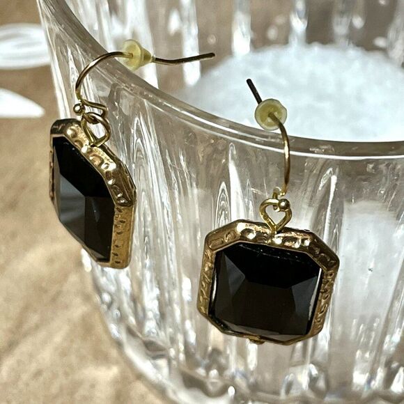 Vintage Gold Tone Black Glass Emerald Cut Hook Earrings - Picture 4 of 9